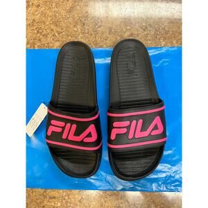 Fila slides NWT M9 W10